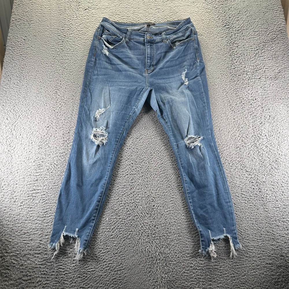 Judy Blue Jeans Womens 14W Blue Cotton Denim Cropped Stretch Distressed Faded